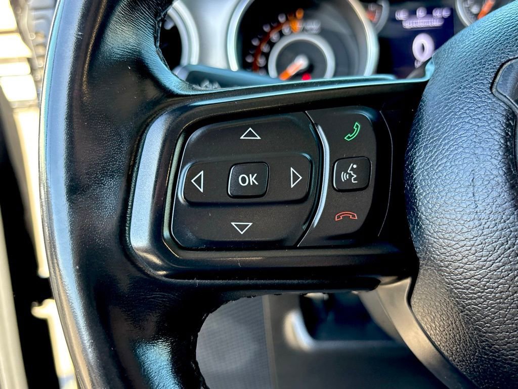 Used 2022 Jeep Gladiator Sport image 15