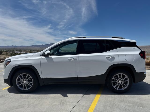 Used 2024 GMC Terrain SLT FWD video 2