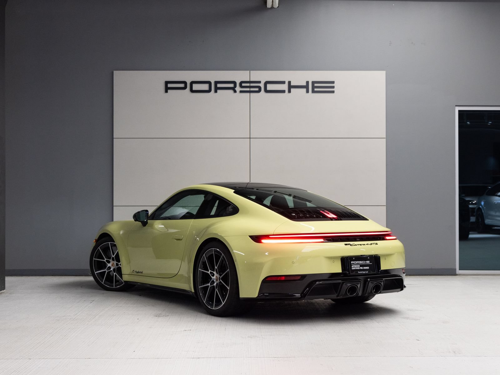 Certified 2025 Porsche 911 Carrera 4 GTS AWD/4WD image 3