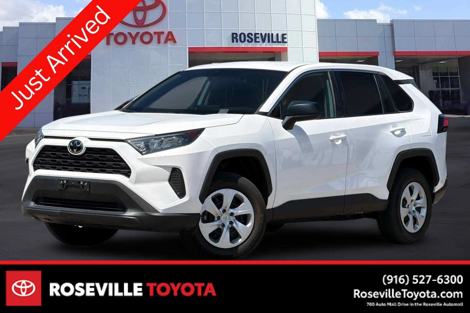 Certified 2022 Toyota RAV4 LE FWD image 1