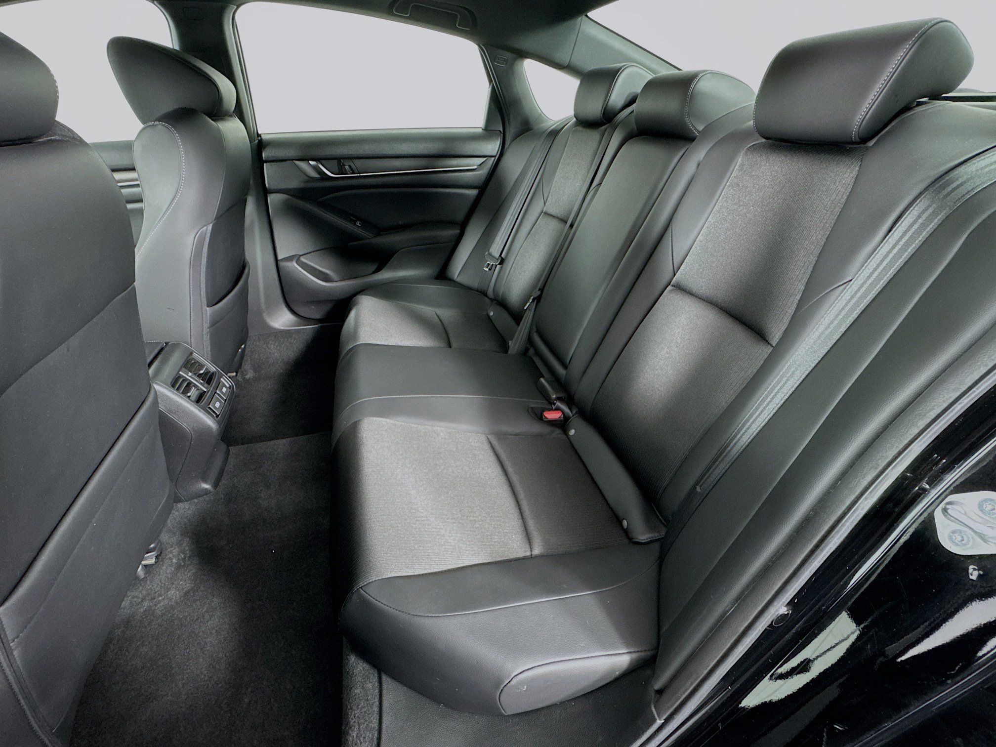 Certified 2022 Honda Accord Sport image 24