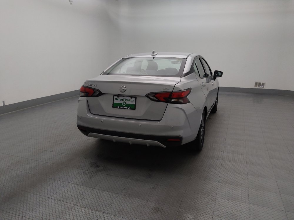 Used 2021 Nissan Versa SV FWD image 7