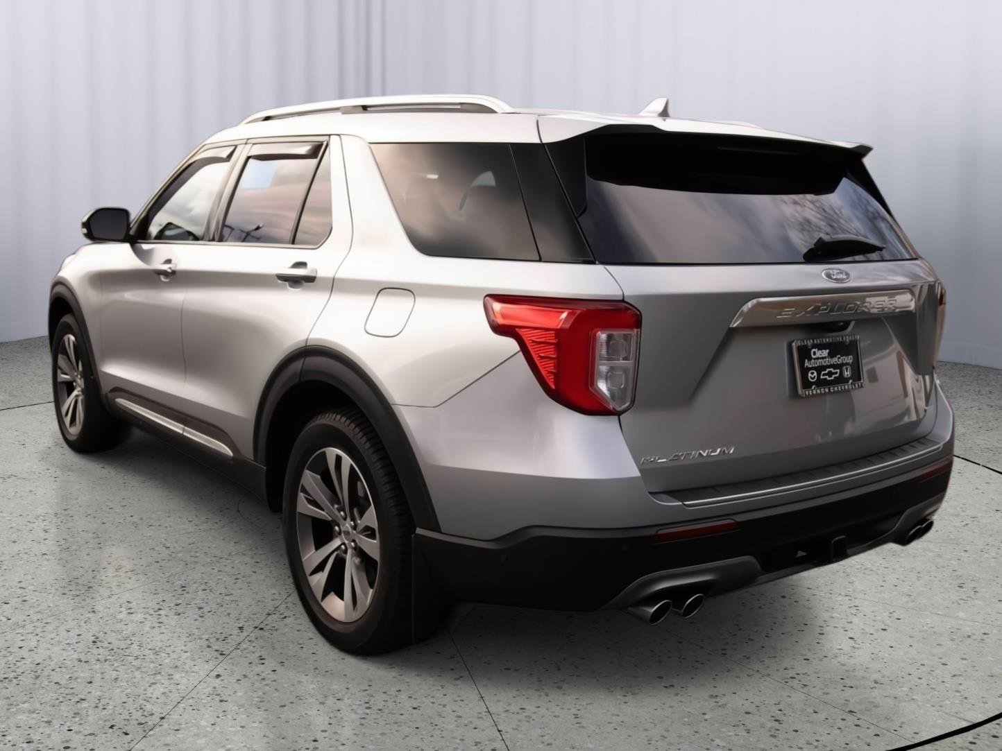 Used 2020 Ford Explorer Platinum w/ Premium Technology Package image 28