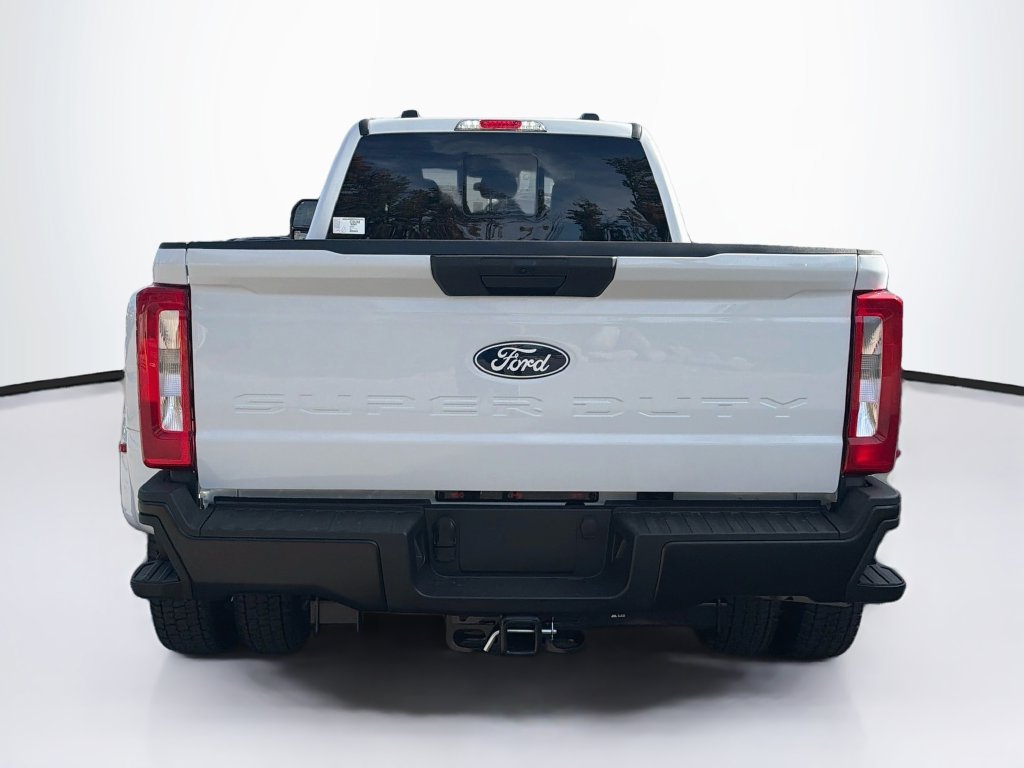 New 2027 Ford F450 XL w/ XL Driver Assist Package AWD/4WD image 6