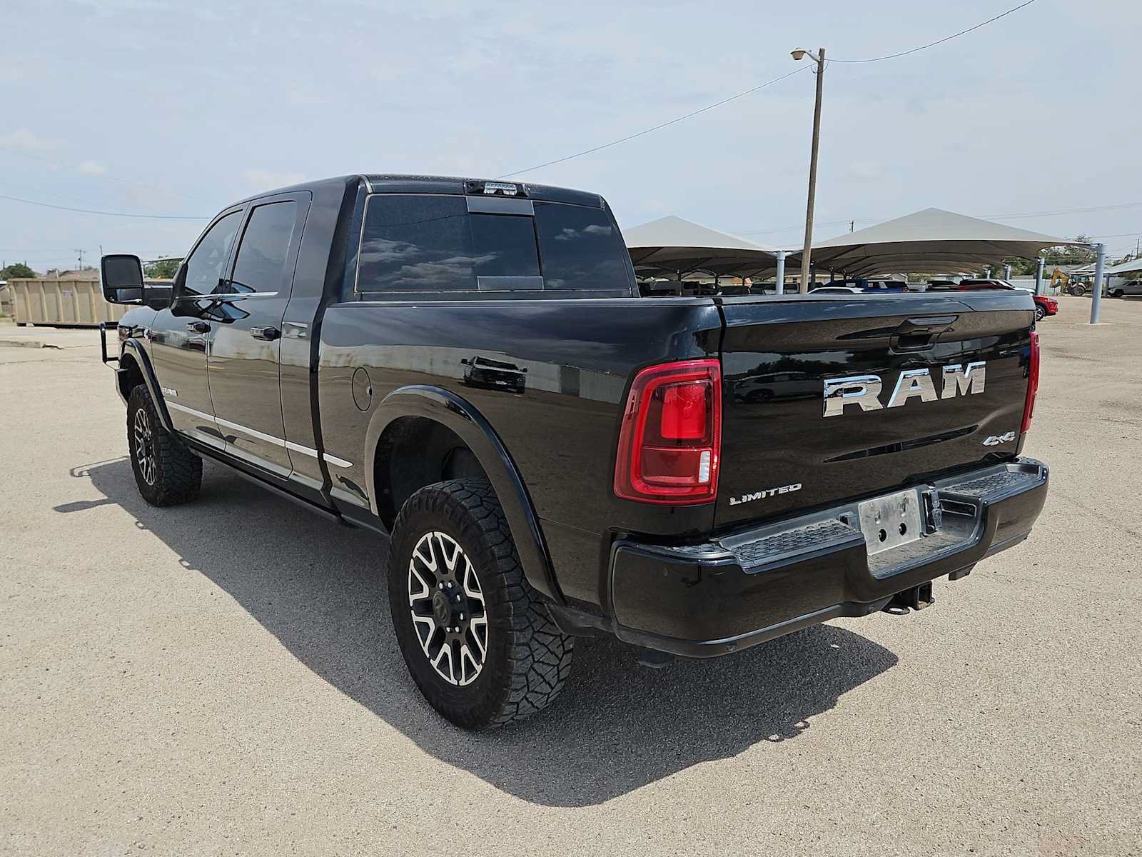 Used 2025 RAM 2500 Limited AWD/4WD image 6