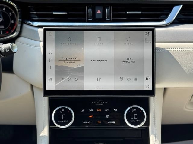 Certified 2025 Jaguar F-PACE R-Dynamic S AWD/4WD image 26