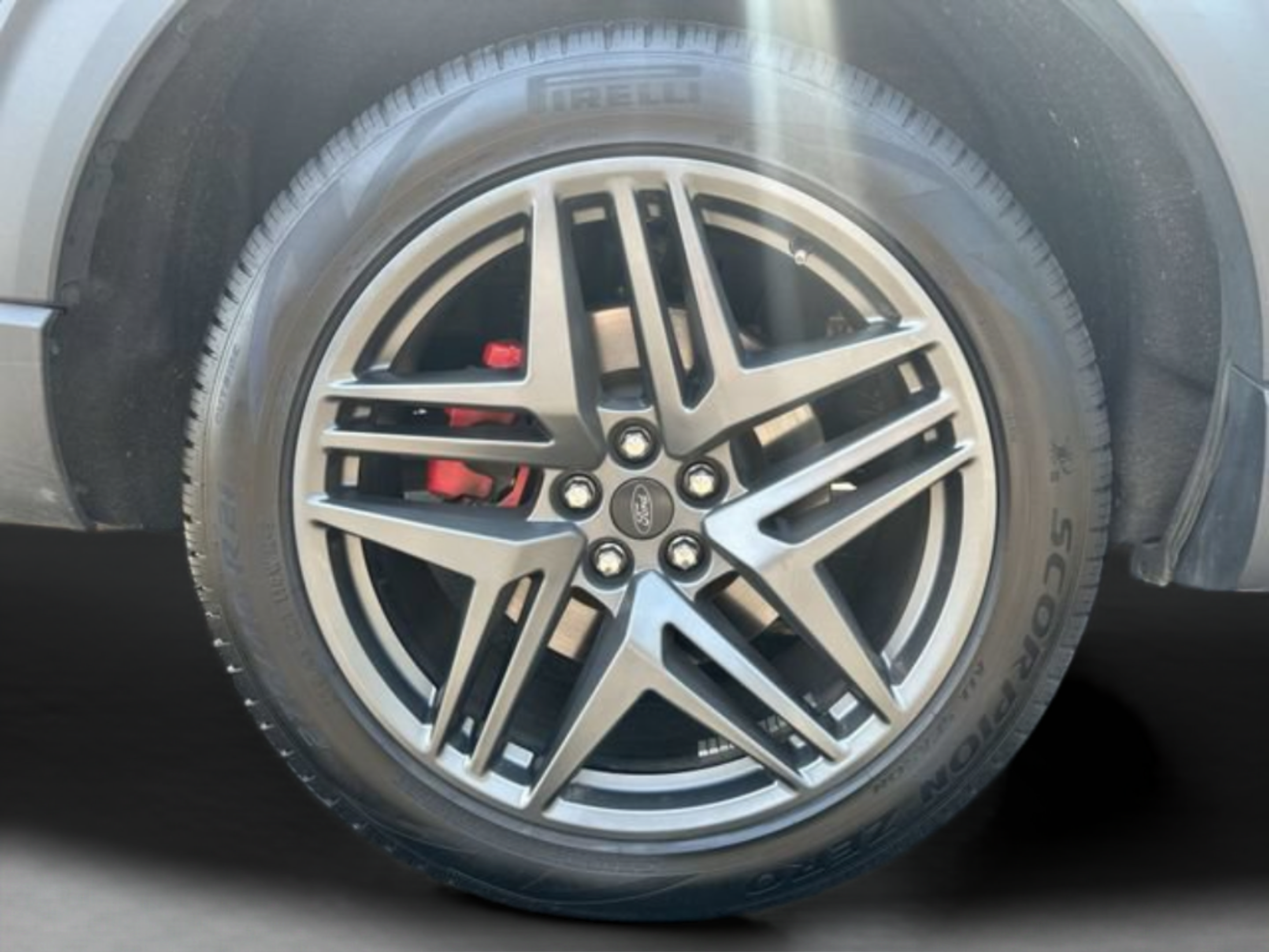 Used 2025 Ford Explorer ST-Line w/ ST-Line Street Pack AWD/4WD image 26