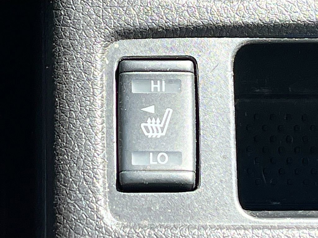 Used 2022 Nissan Rogue Sport SL w/ Premium Package image 21