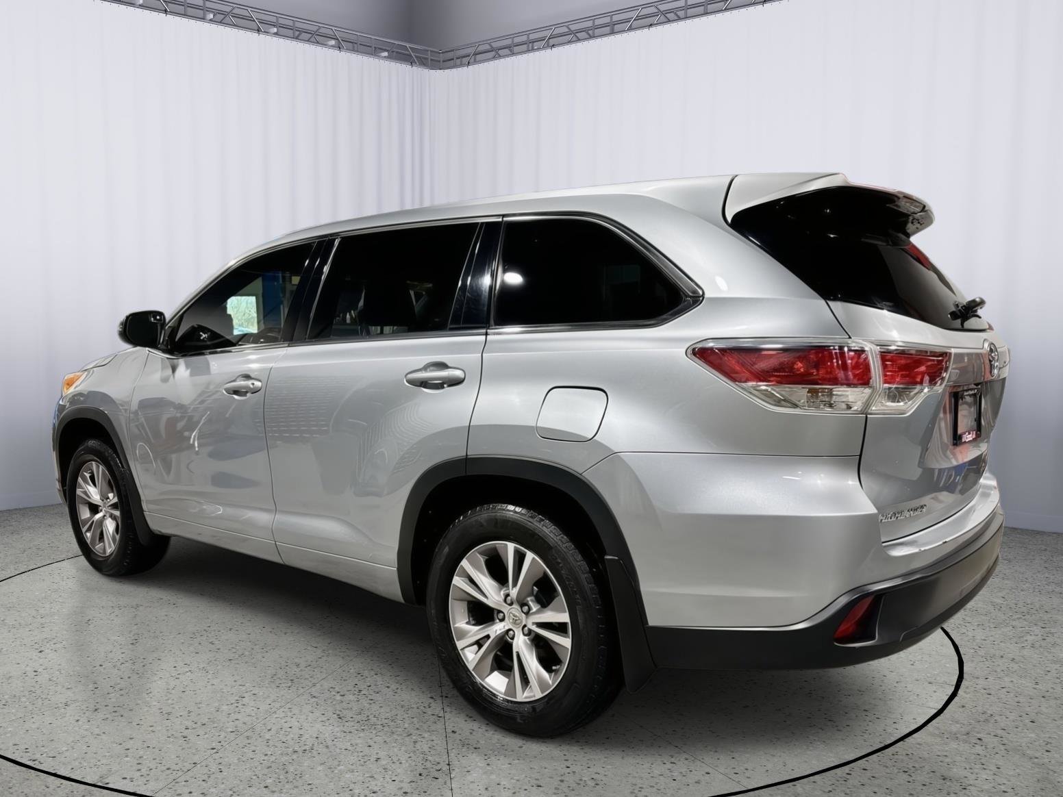 Used 2015 Toyota Highlander Plus image 10