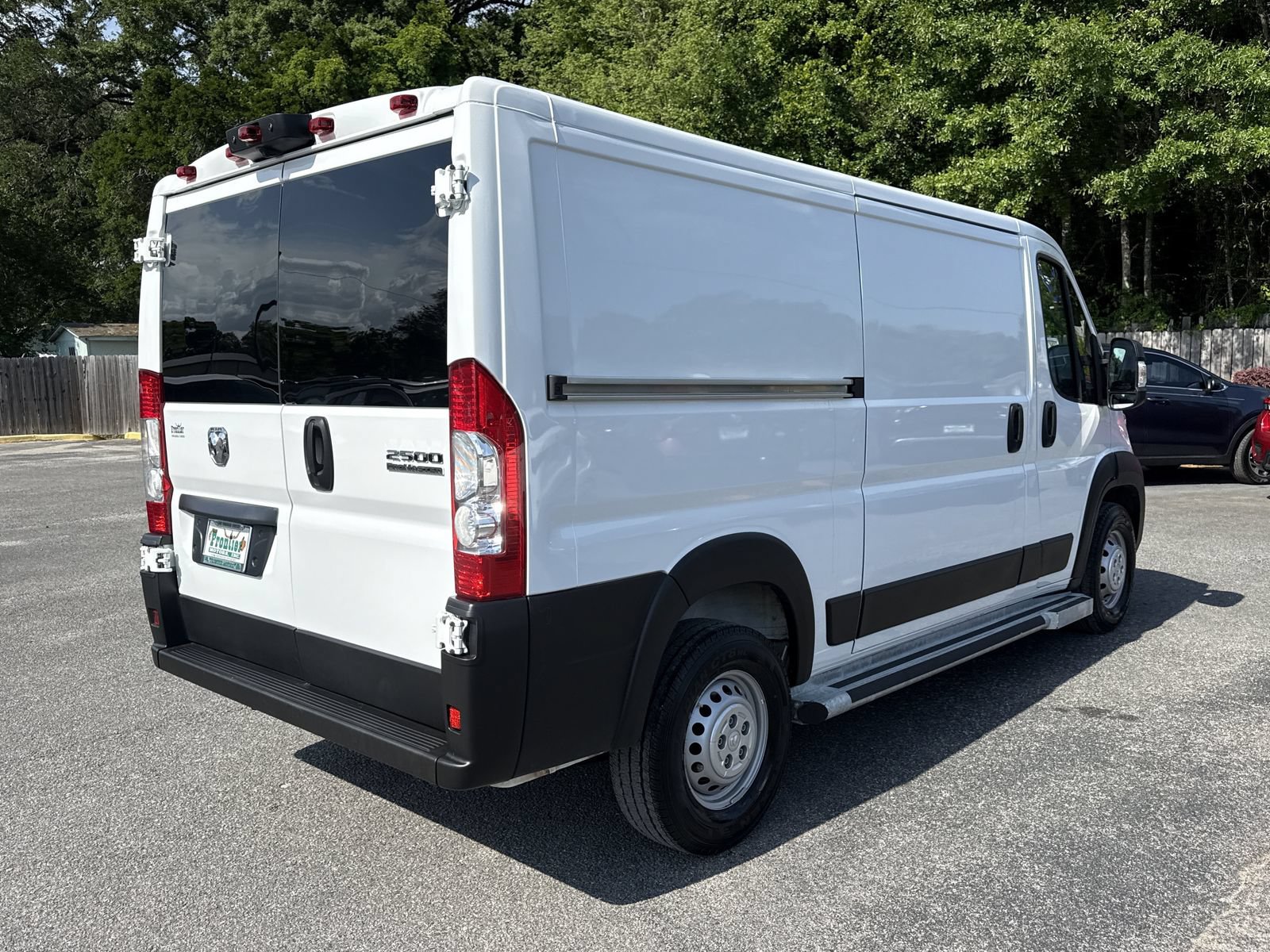 Used 2025 RAM ProMaster 2500 w/ U-Haul Equipment Group FWD image 5