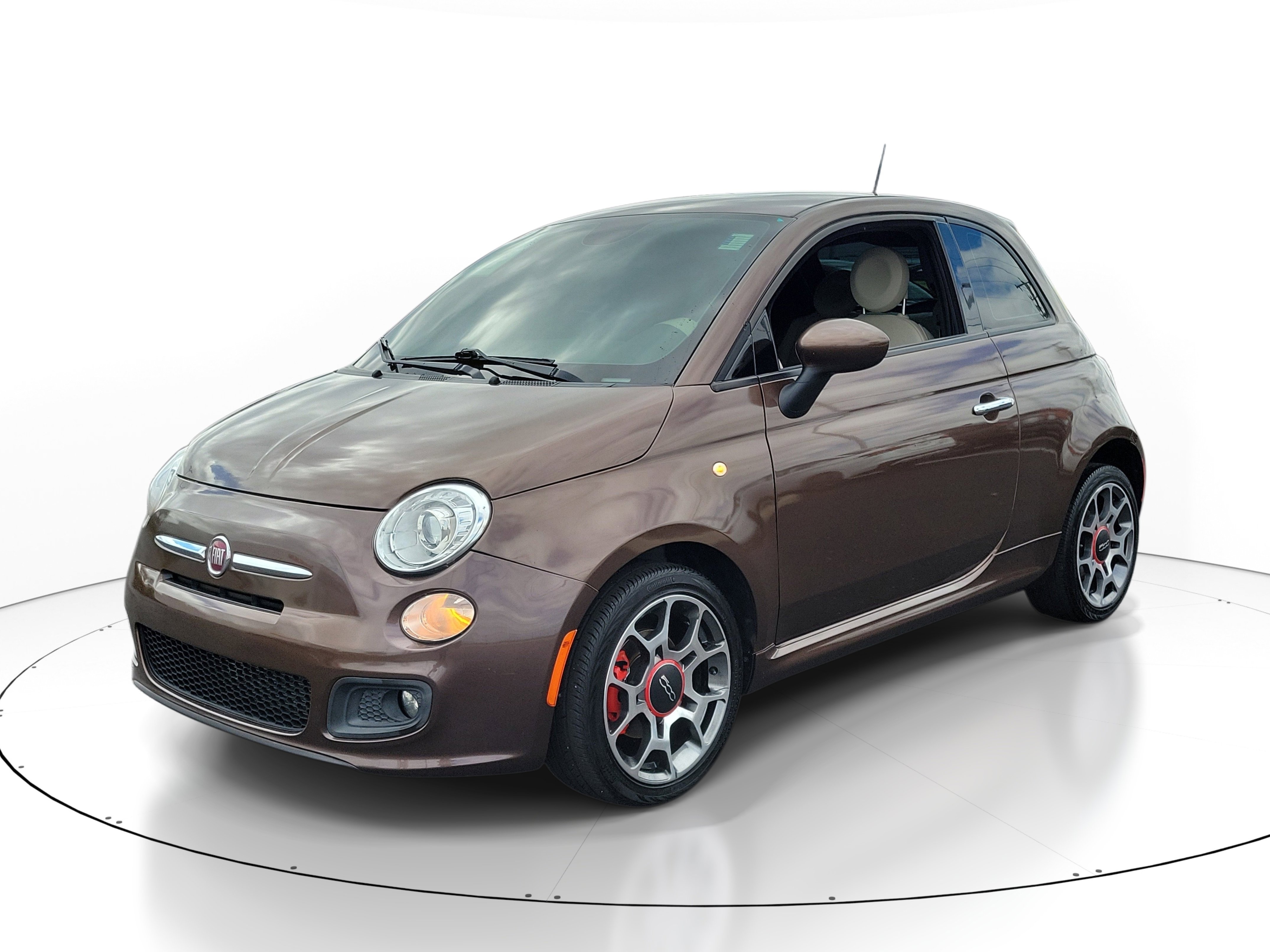 Used 2015 FIAT 500 Sport image 2