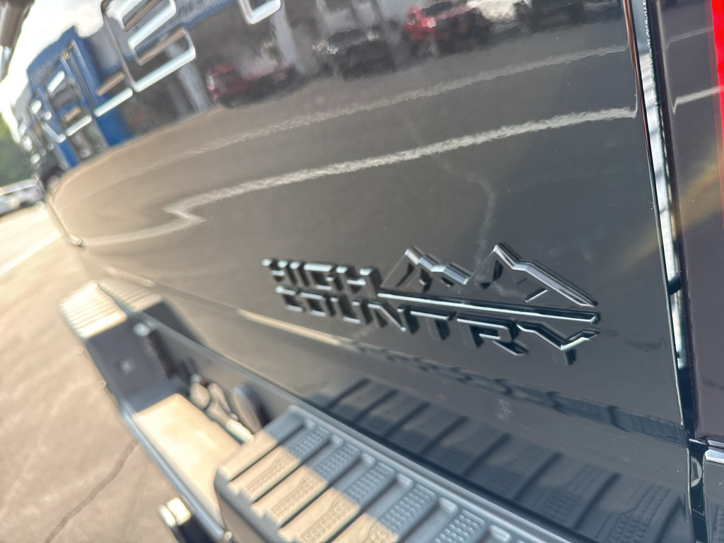 New 2026 Chevrolet Silverado 2500 High Country w/ Midnight Edition AWD/4WD image 8
