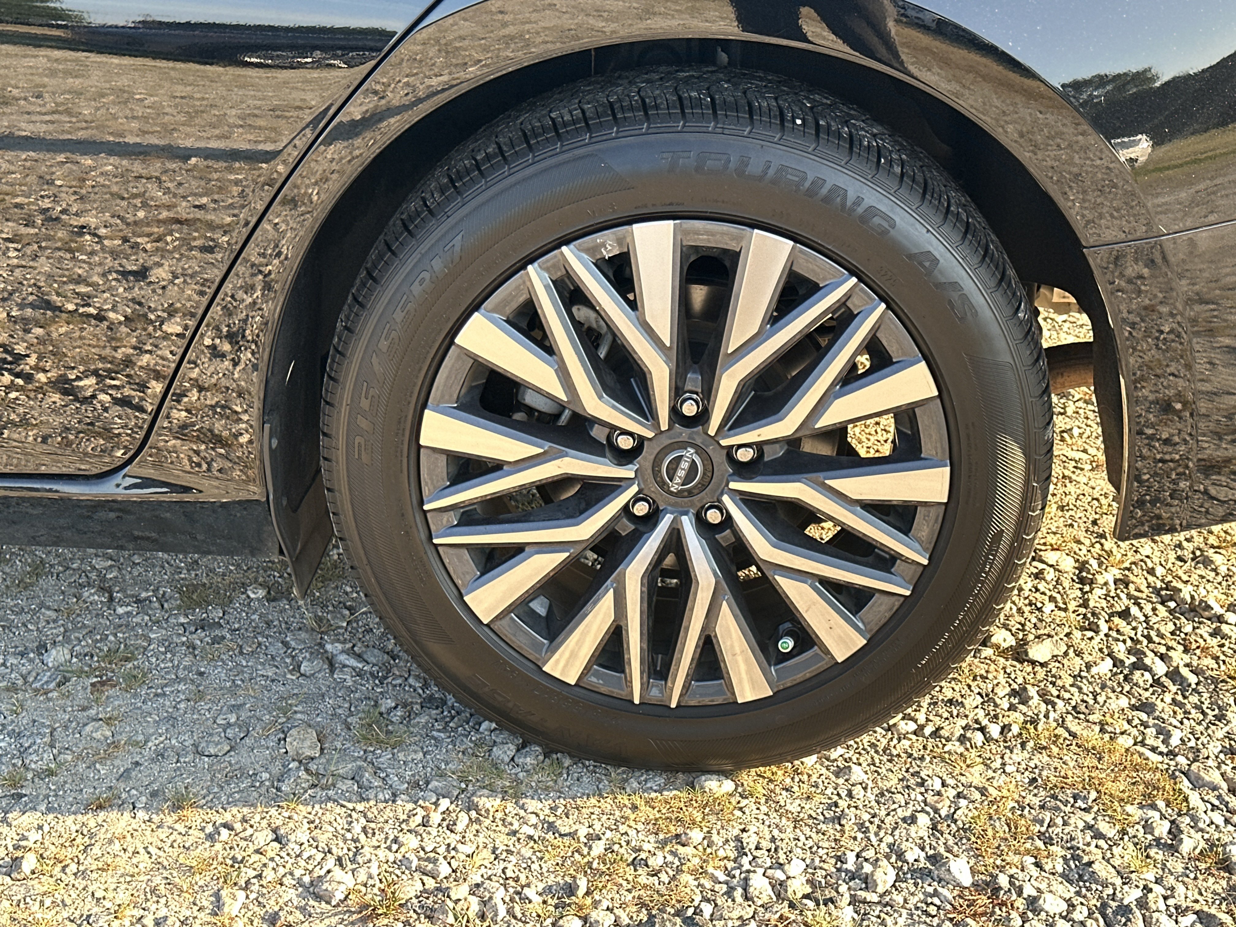 Used 2025 Nissan Altima 2.5 SV FWD image 19