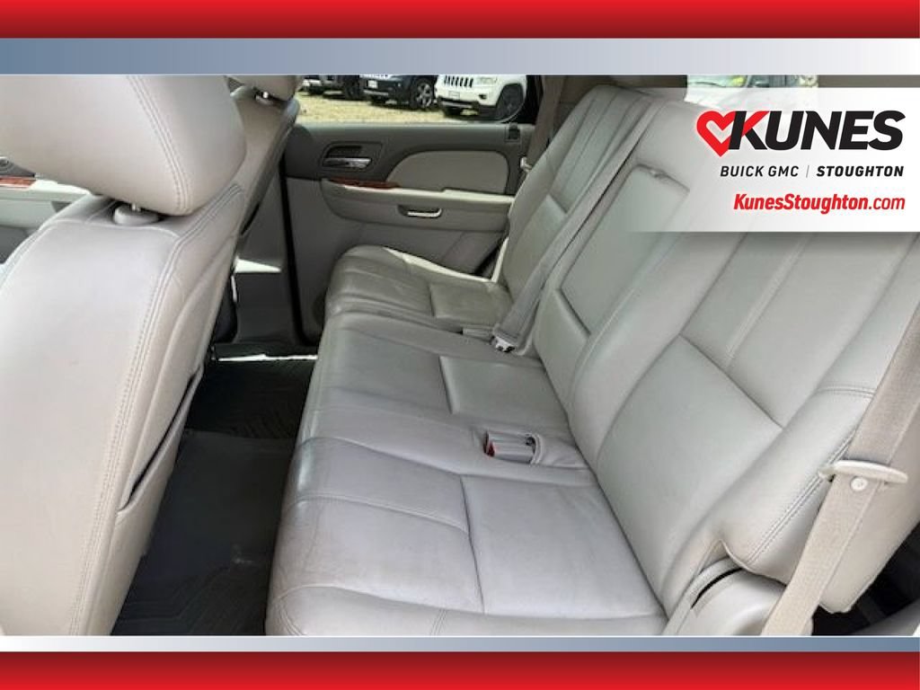 Used 2012 GMC Yukon SLT w/ SLT-2 Equipment Package AWD/4WD image 17