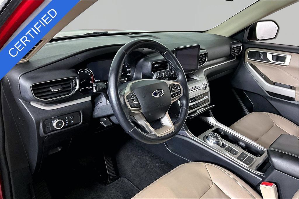 Used 2020 Ford Explorer XLT w/ Equipment Group 202A image 16