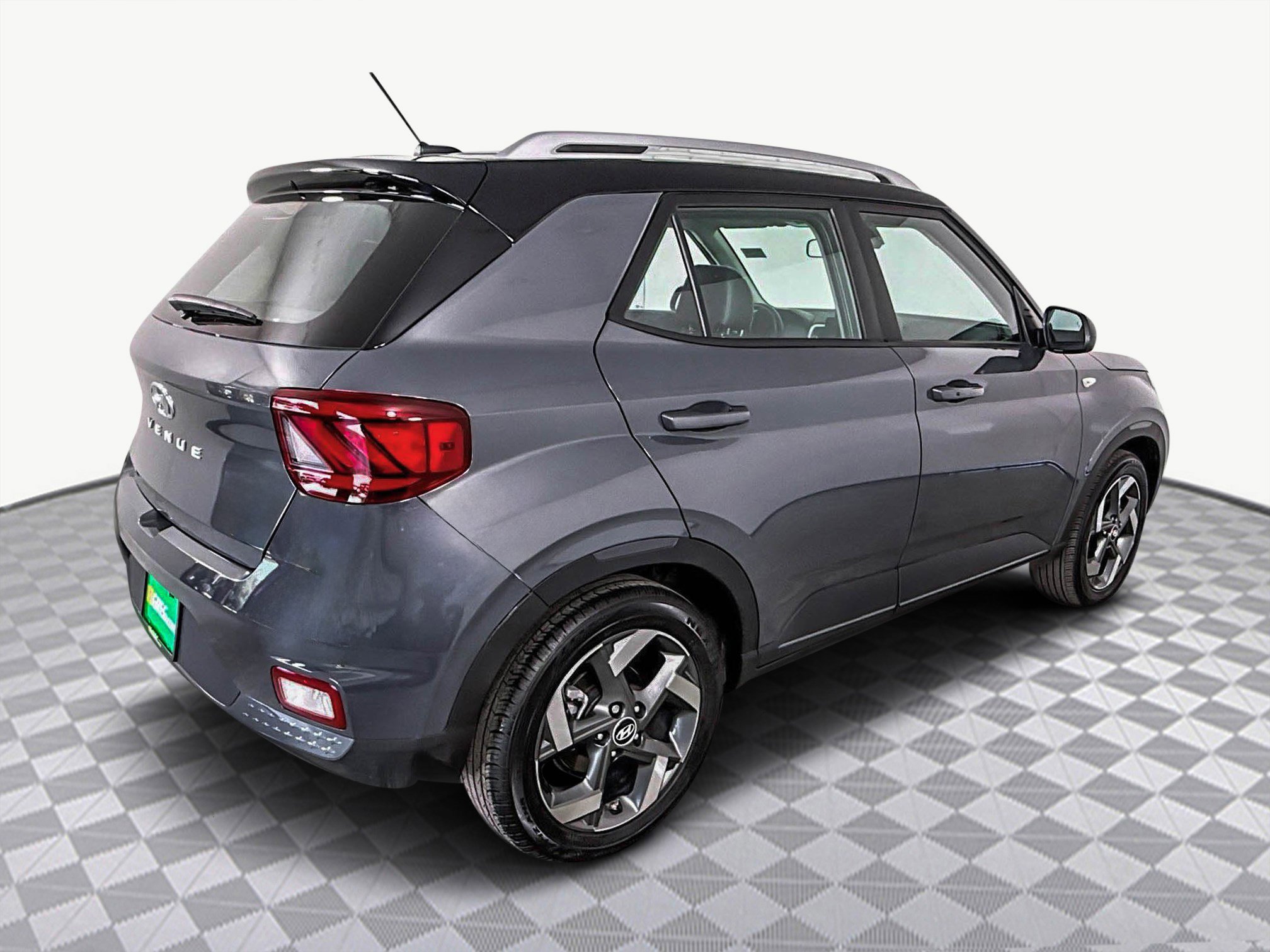 Used 2024 Hyundai Venue Limited image 8