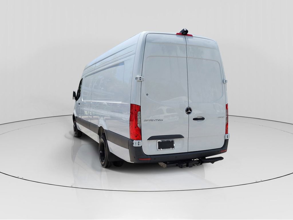 New 2025 Mercedes-Benz Sprinter 4500 image 4
