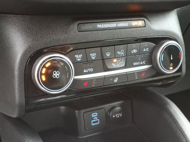 Used 2022 Ford Escape SE w/ Cold Weather Package AWD/4WD image 18
