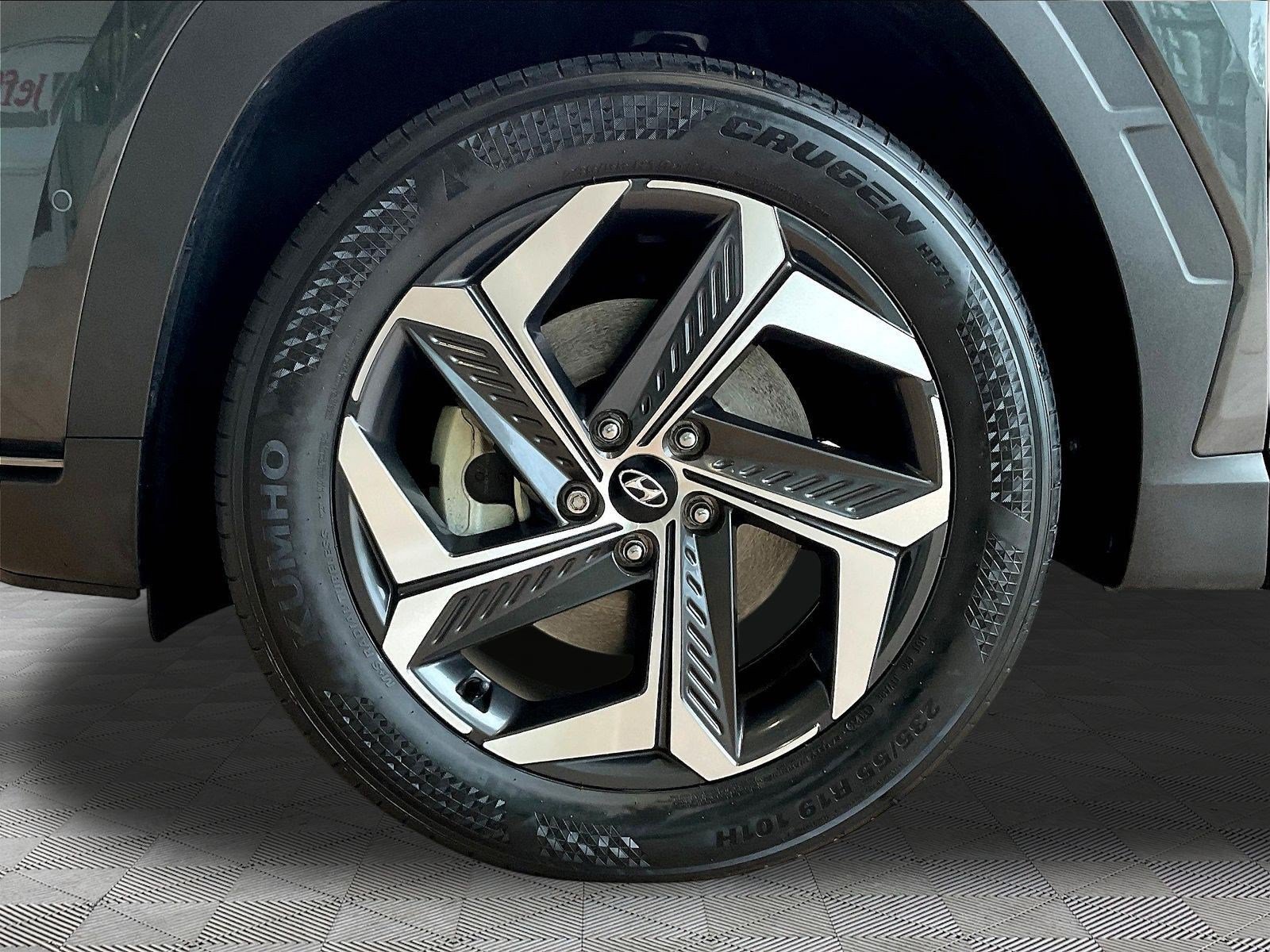 Used 2024 Hyundai Tucson Limited FWD image 33