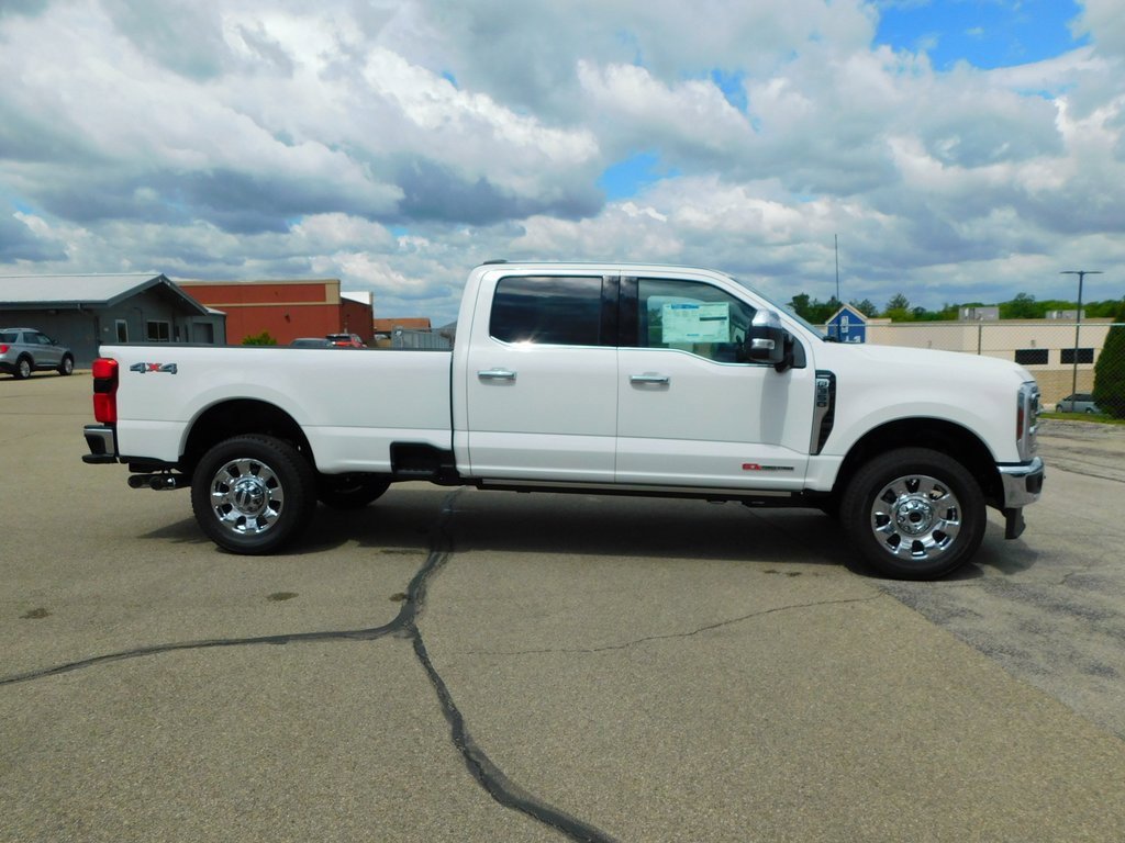 New 2025 Ford F350 Lariat w/ Lariat Ultimate Package image 2