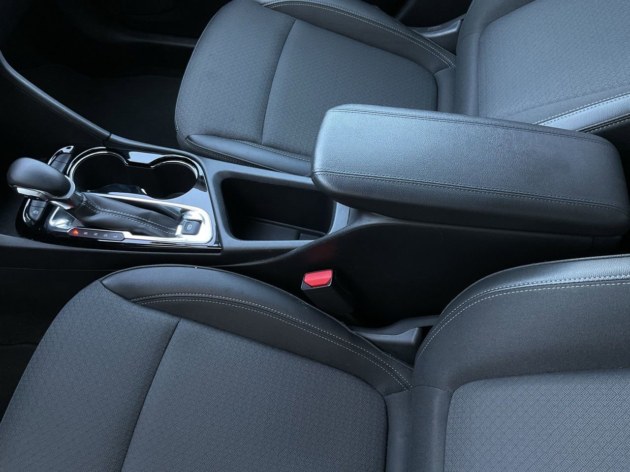 Used 2025 Buick Encore GX Preferred image 34