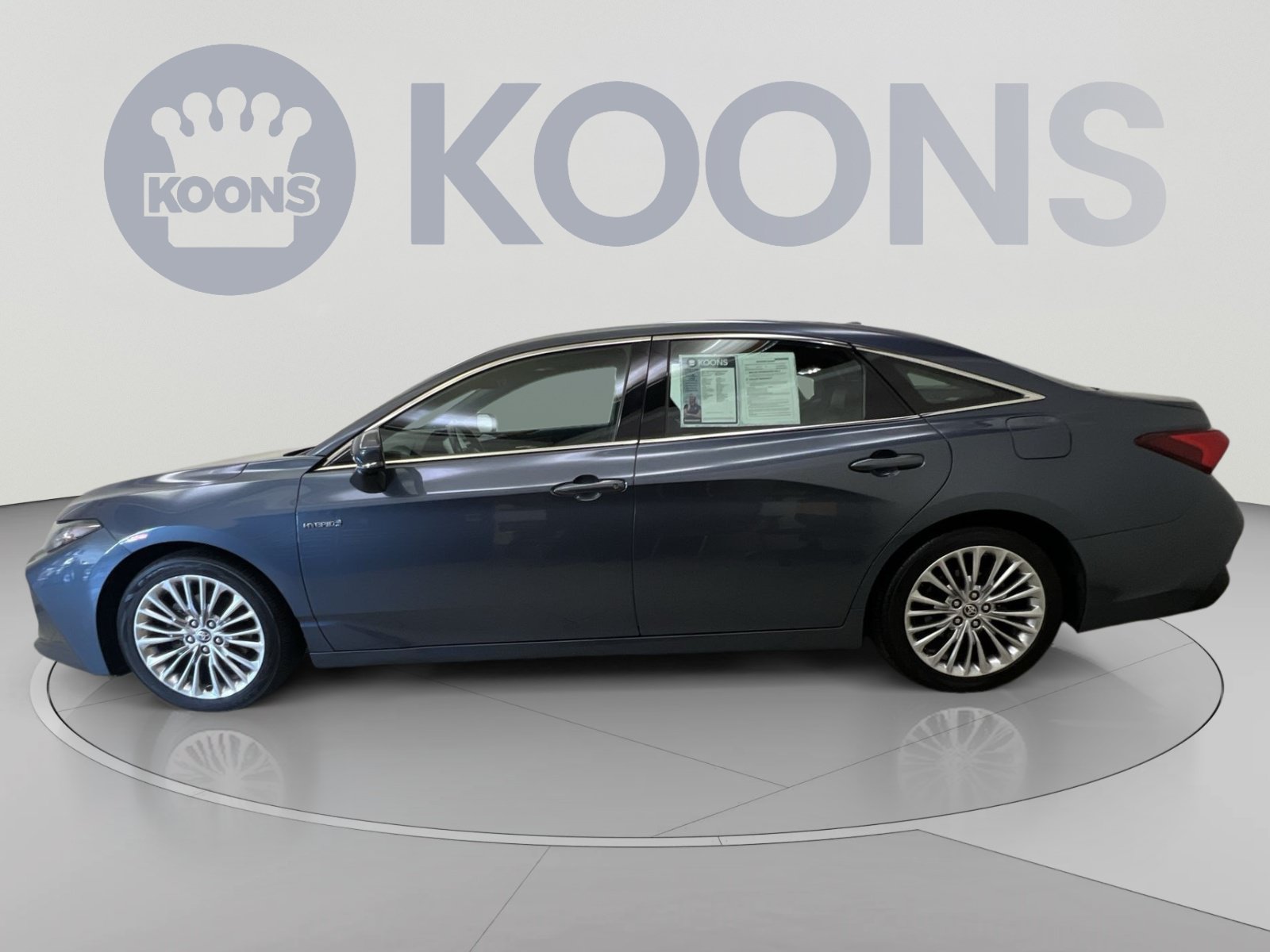 Used 2021 Toyota Avalon Limited w/ Advanced Safety Package FWD image 5