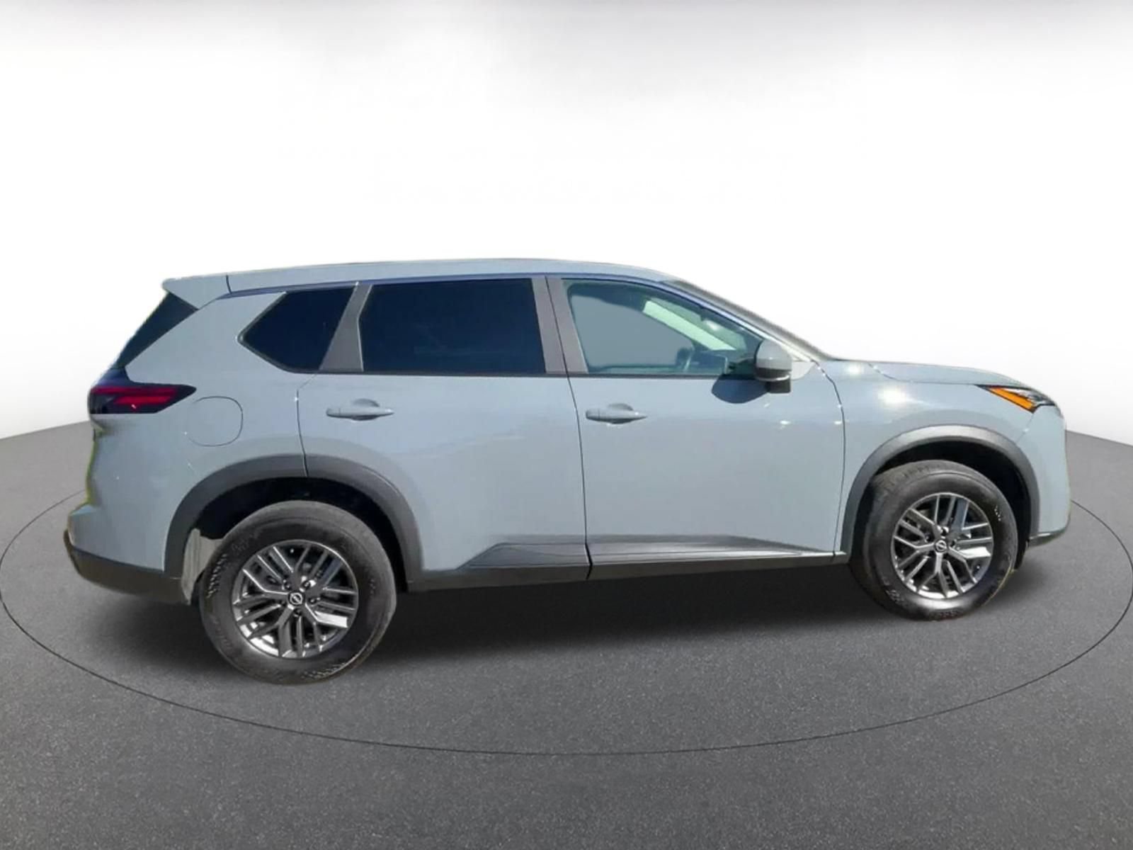 Used 2026 Nissan Rogue SV FWD image 15