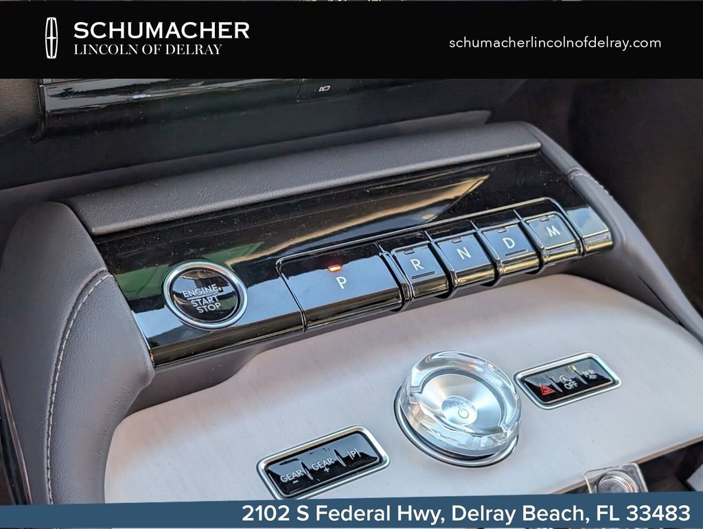New 2026 Lincoln Navigator L Premier AWD/4WD image 16