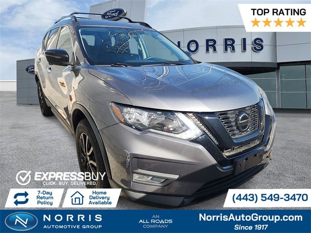 Used 2018 Nissan Rogue SV w/ Premium Package