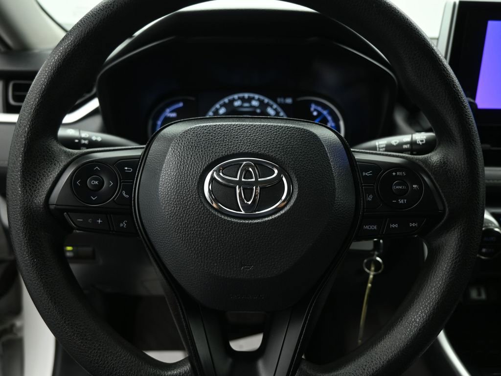 Used 2024 Toyota RAV4 LE image 12