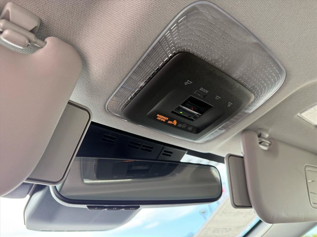 Certified 2024 Toyota Prius XLE FWD image 29
