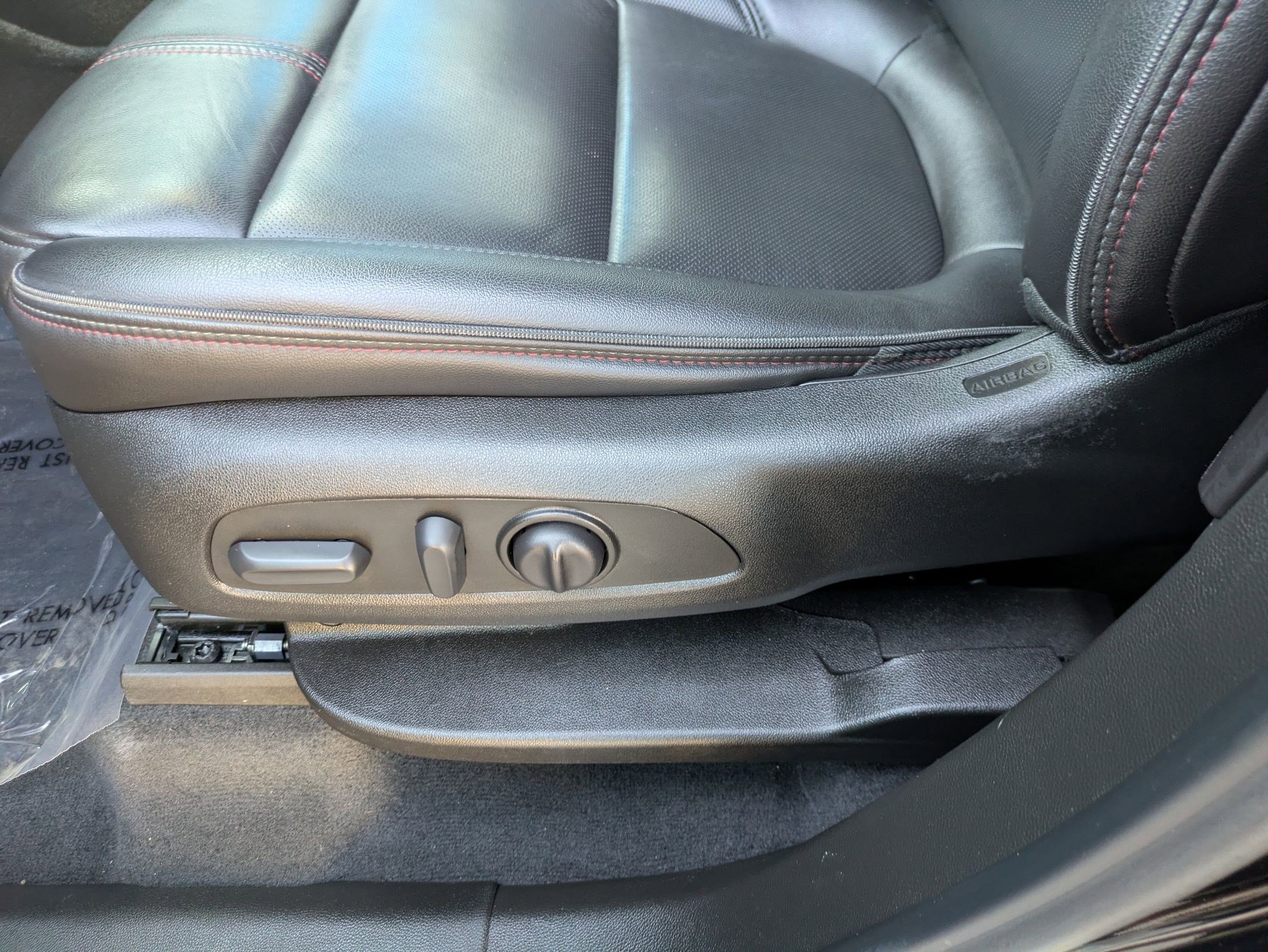 Used 2023 Chevrolet Traverse RS image 22