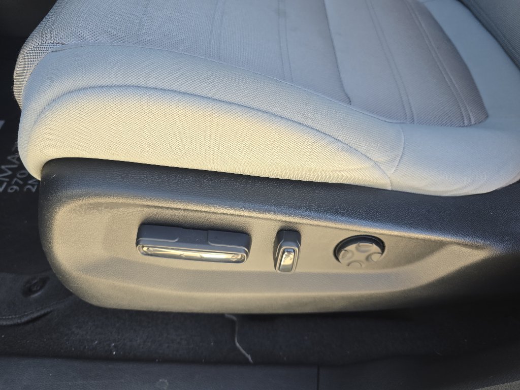 Used 2017 Honda CR-V EX image 15