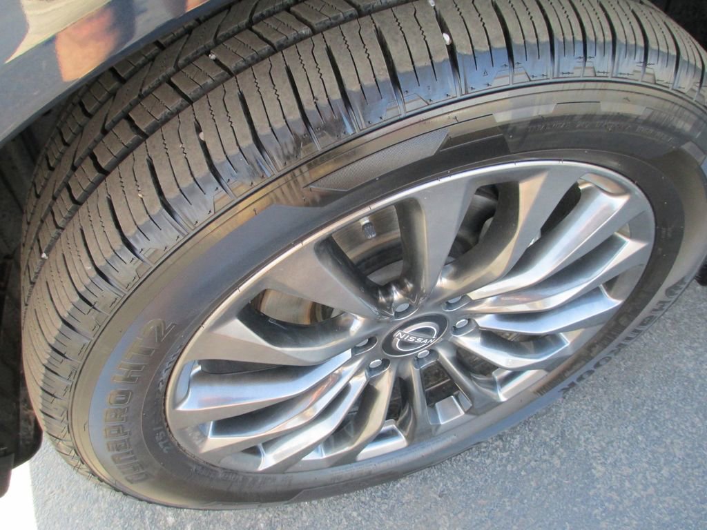 Used 2022 Nissan Armada Platinum w/ Captain's Chairs Package image 14