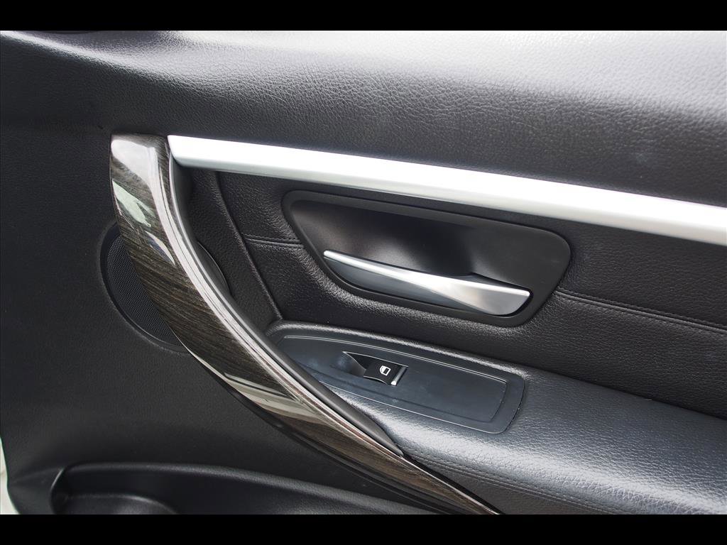 Used 2016 BMW 328i Sedan image 13