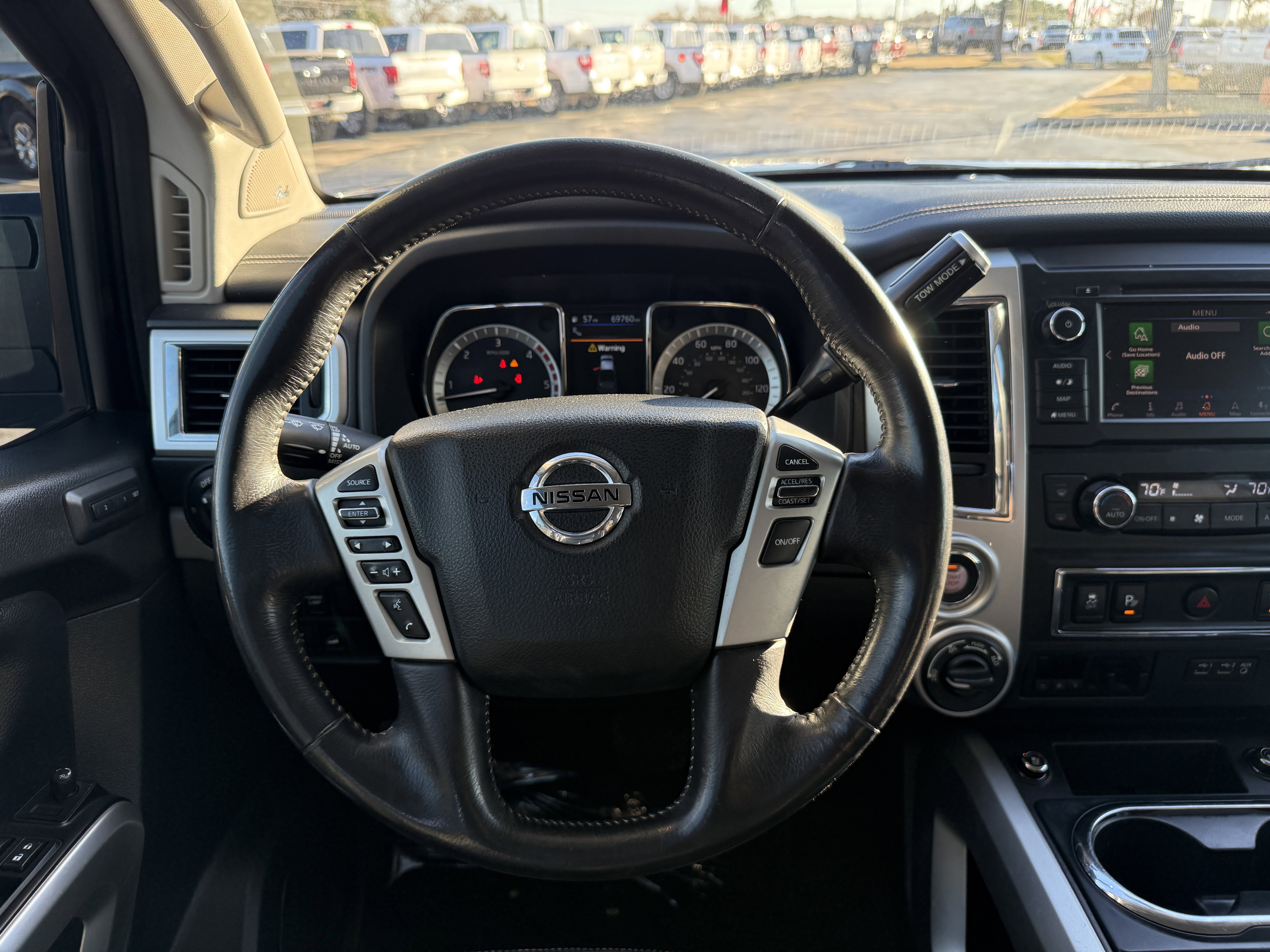 Used 2019 Nissan Titan PRO-4X w/ Pro-4x Convenience Package image 17
