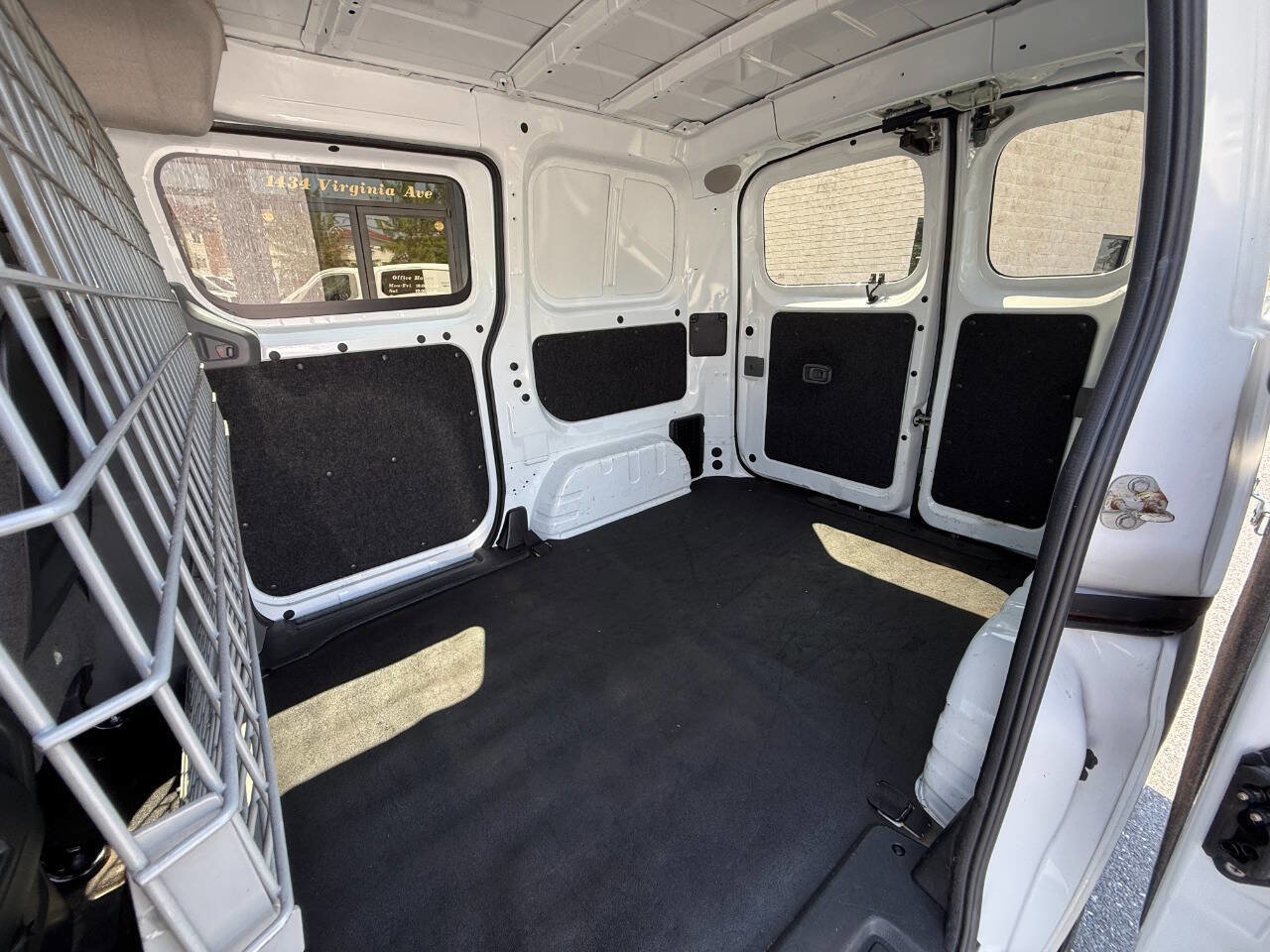 Used 2016 Chevrolet City Express LT image 9