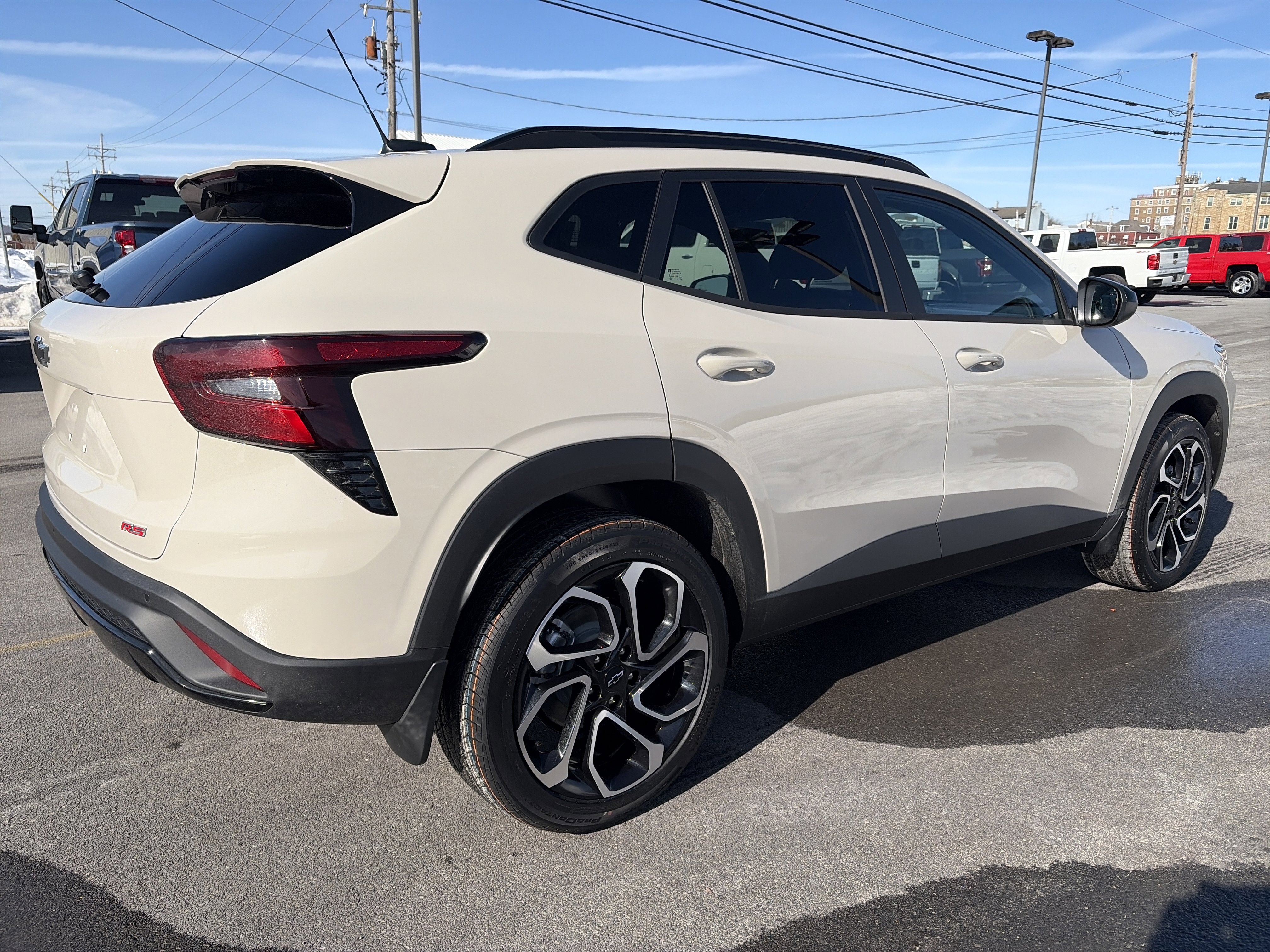 New 2026 Chevrolet Trax RS w/ Sunroof Package image 3