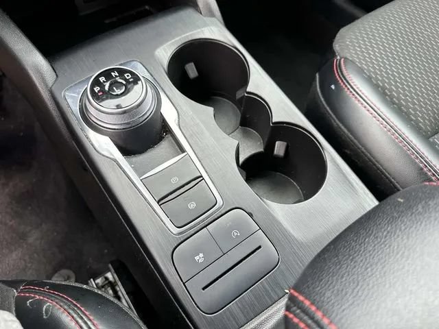 Used 2025 Ford Escape ST-Line FWD image 40