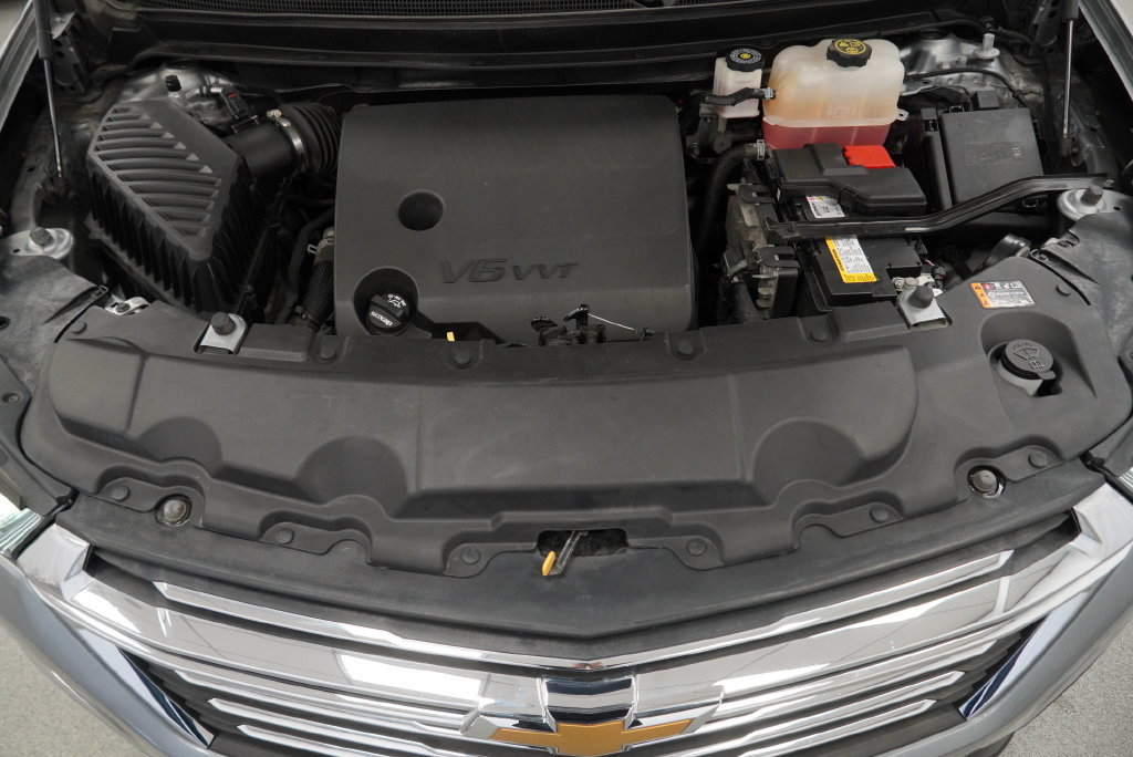 Used 2023 Chevrolet Traverse LT FWD image 51