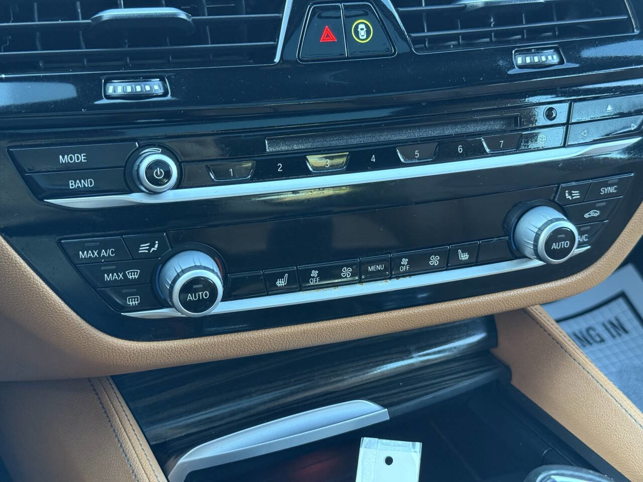 Used 2018 BMW 640i Gran Turismo xDrive image 26