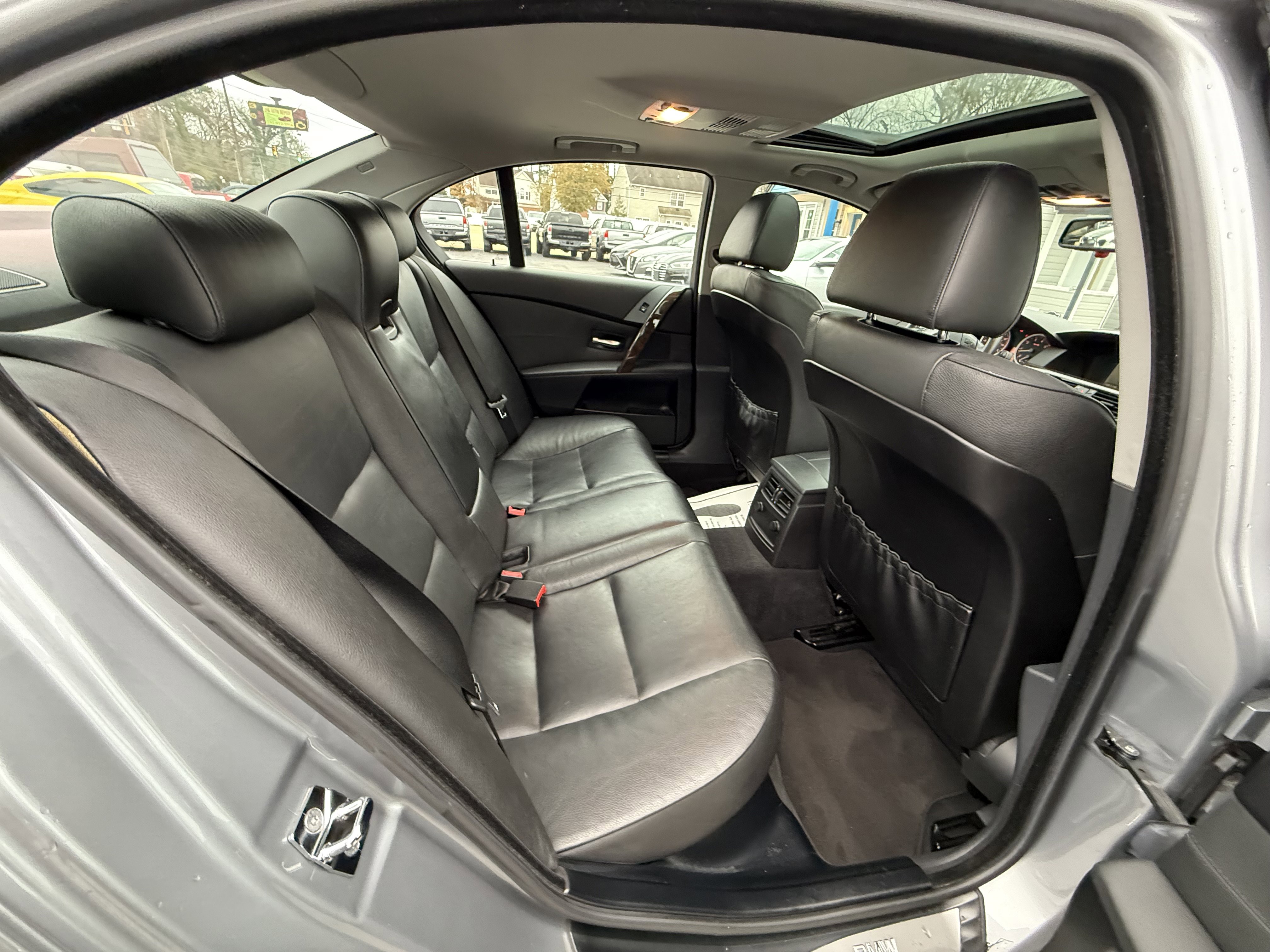 Used 2004 BMW 545i Sedan image 19