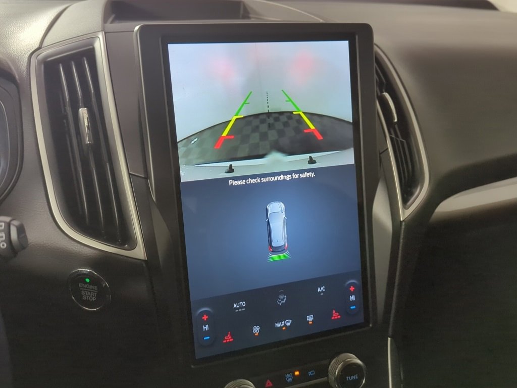 Used 2024 Ford Edge SEL image 17