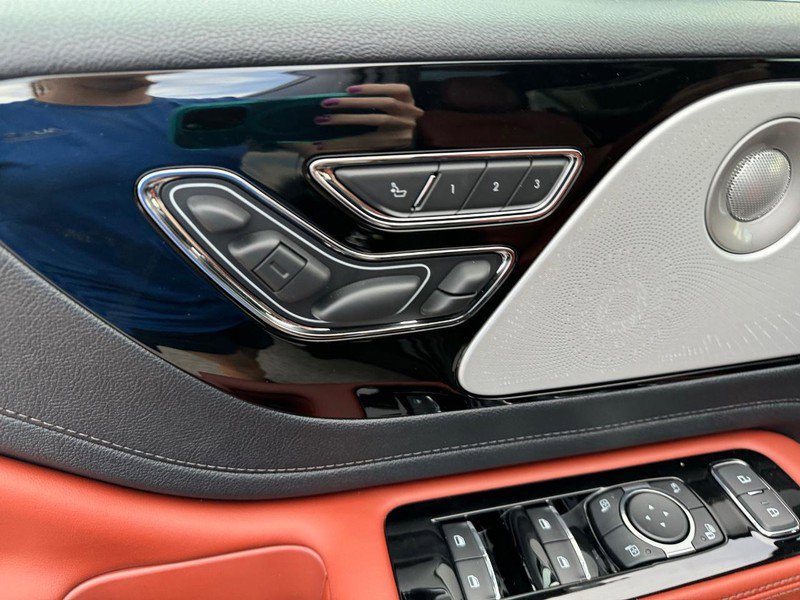 New 2025 Lincoln Aviator Reserve w/ Equipment Group 201A image 21