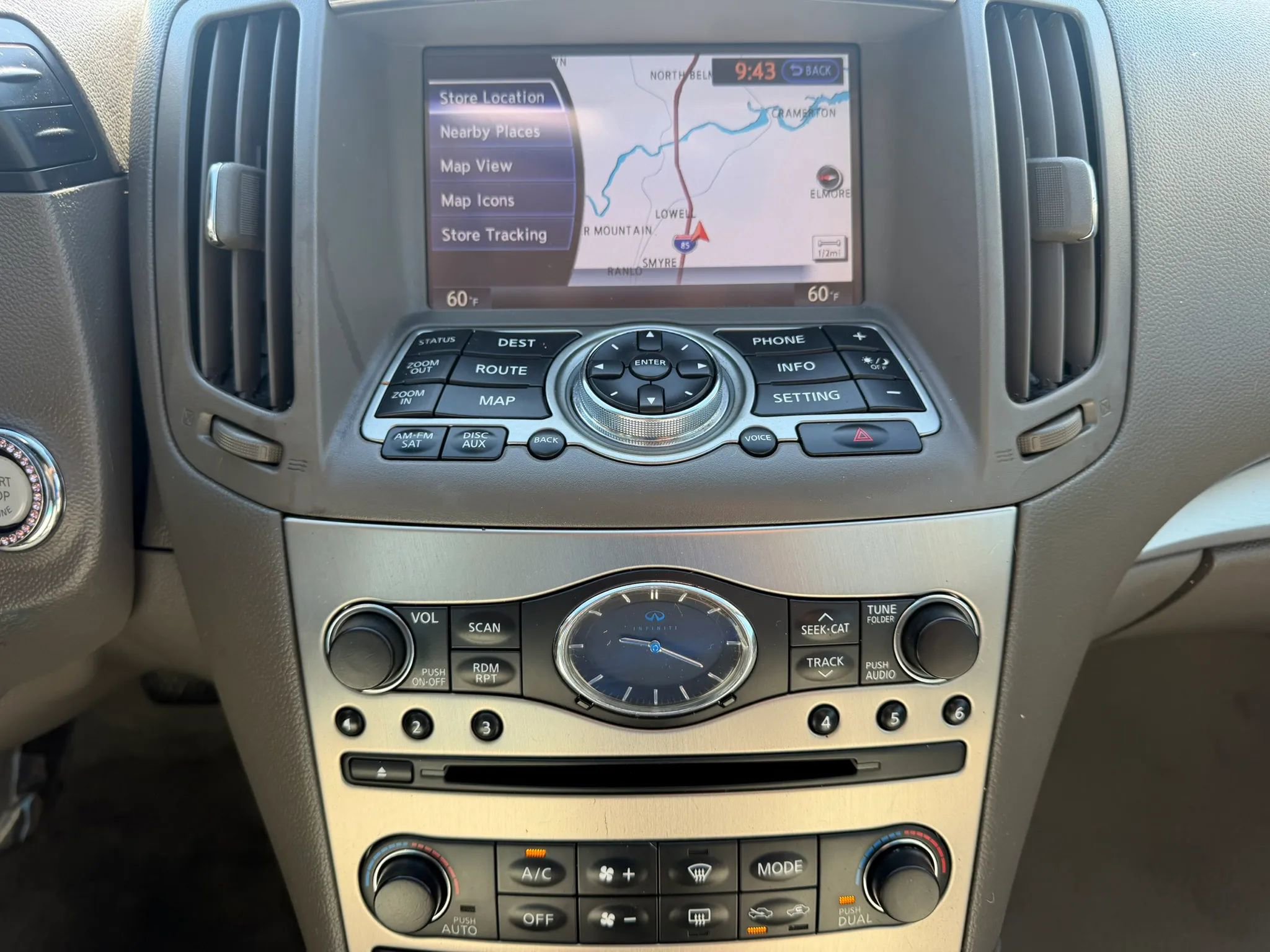 Used 2015 INFINITI Q40 AWD w/ Navigation Package image 14