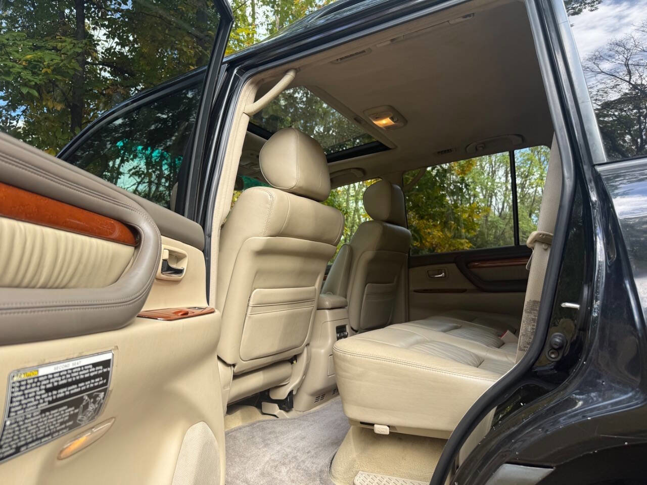 Used 2004 Lexus LX 470 4WD image 31