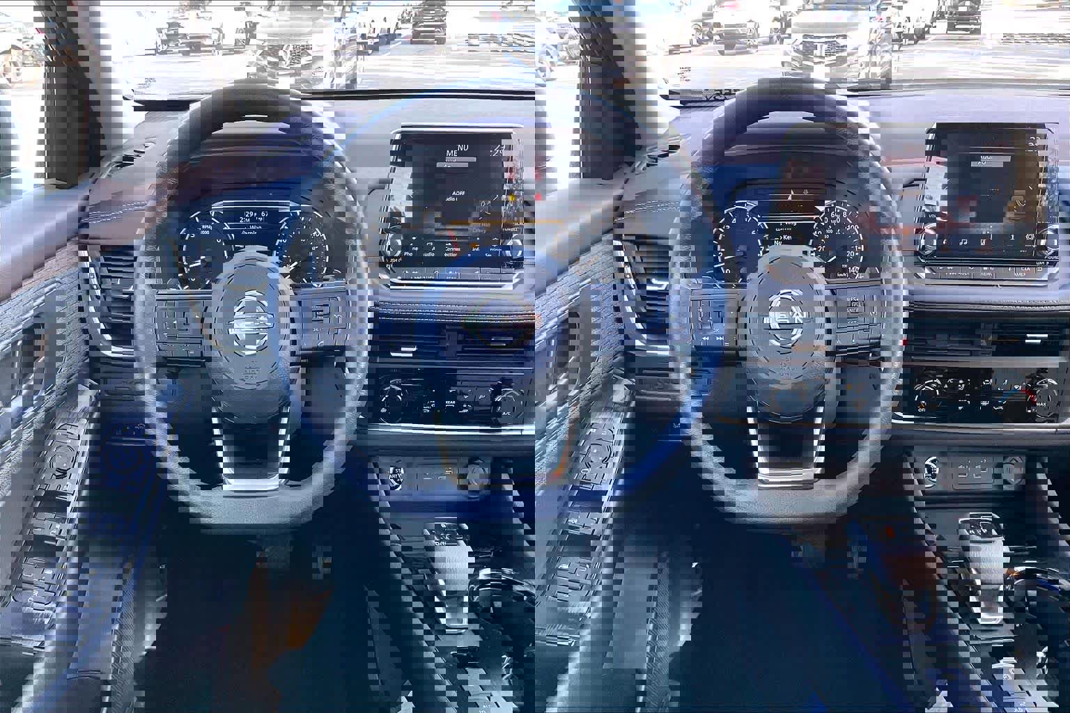 Used 2023 Nissan Rogue S image 8