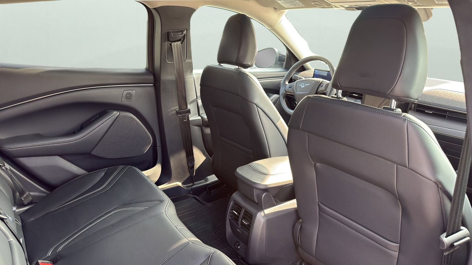 Used 2023 Ford Mustang Mach-E Premium AWD/4WD image 27