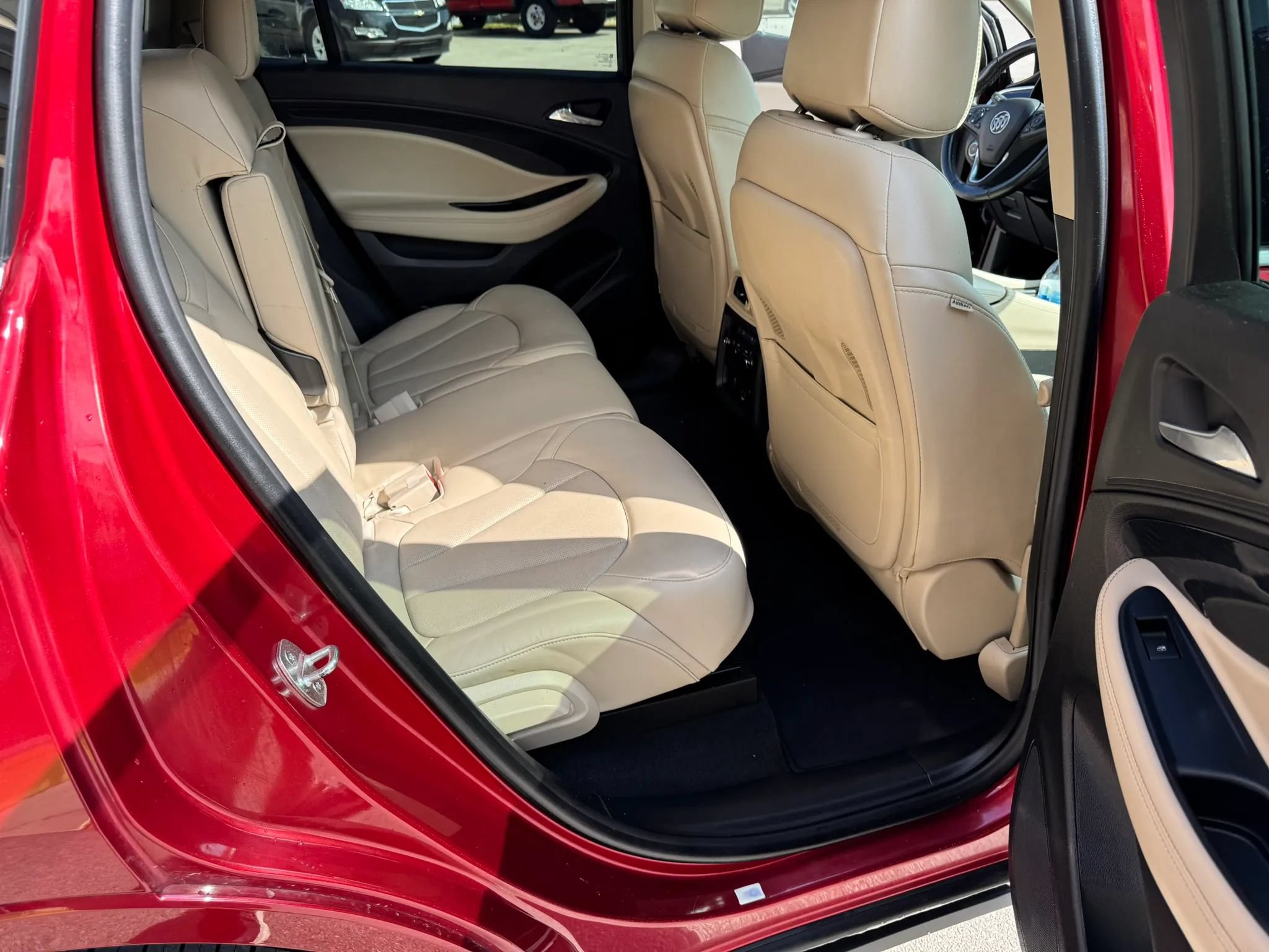 Used 2018 Buick Envision Premium w/ Driver Confidence Package AWD/4WD image 22