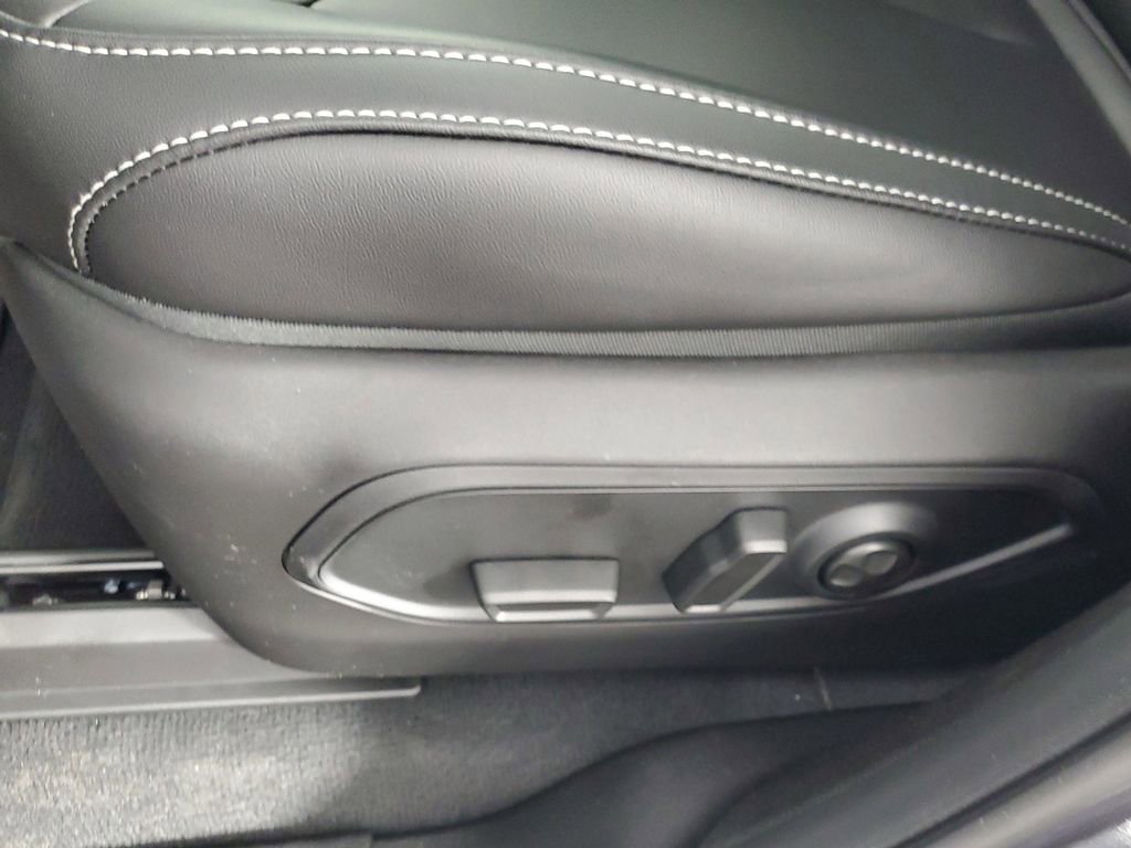 New 2025 Jeep Grand Cherokee L Limited image 31